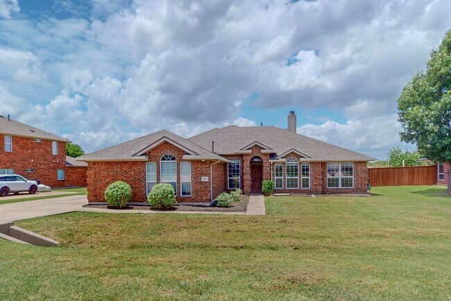 Primary Photo - Charming Rockwall Home on Spacious Lot