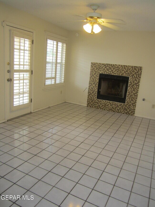 Building Photo - 6924 Imperial Ridge Dr