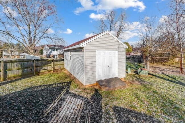 Building Photo - 4825 Flagstone Ct