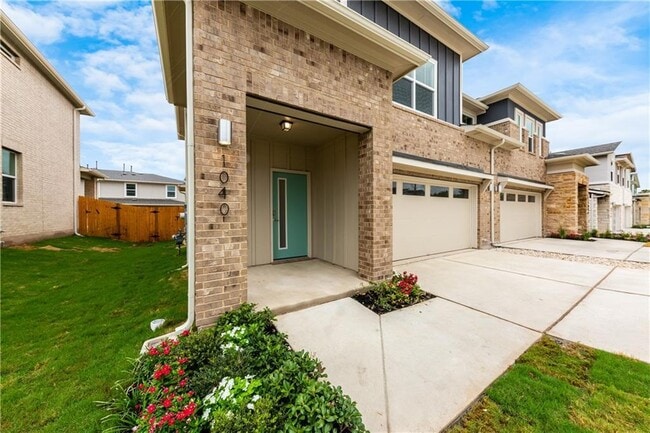 Building Photo - 1040 Winnsboro Lp