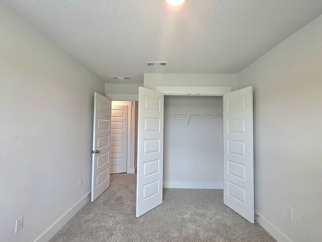 Building Photo - 4167 Pendragon Cir