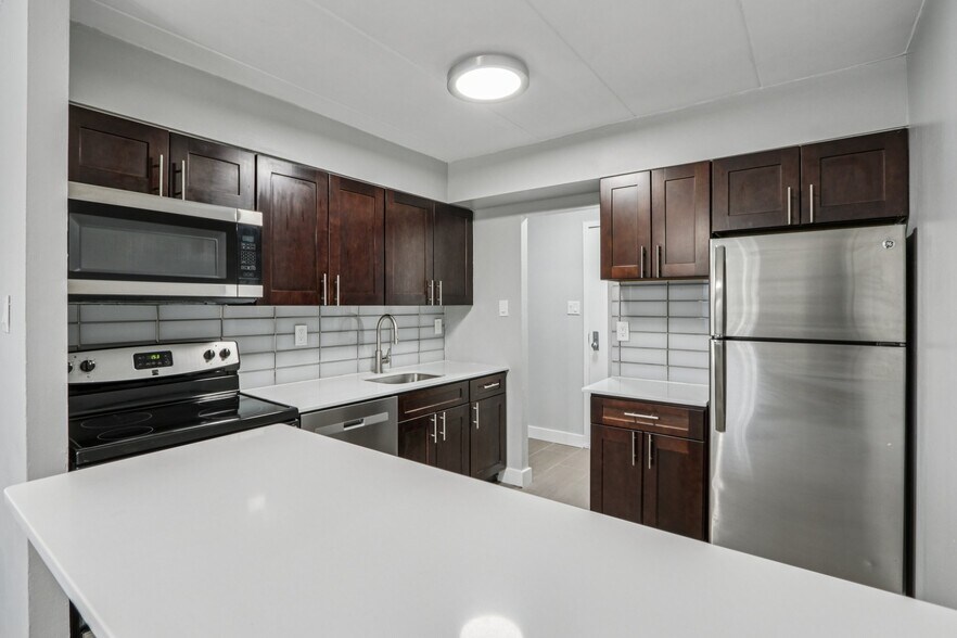 Building Photo - Laverock Place