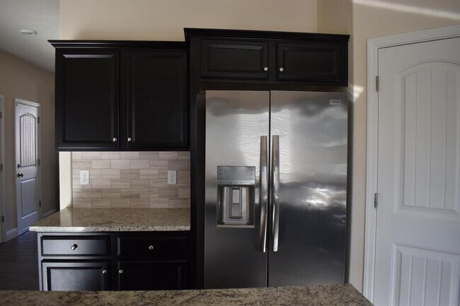 Building Photo - 2406 Gabriel Dr