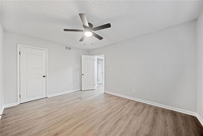 Building Photo - 7830 N McDonough St