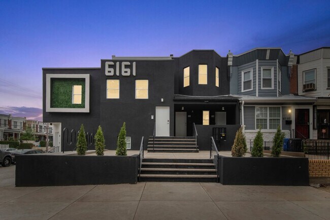 Primary Photo - Modern Renovated 1 bedroom 1 bathroom apar...