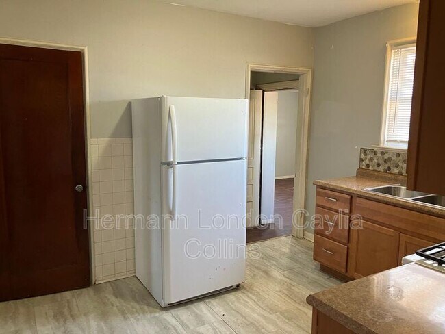 Building Photo - 6207 Tyndall Dr