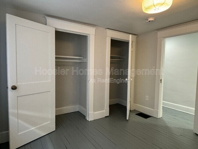 Building Photo - 1526 Bellefontaine St