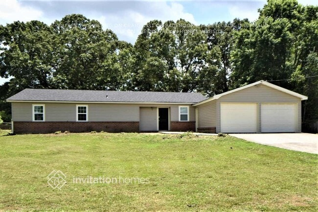 Building Photo - 2512 Meadowbrook Way