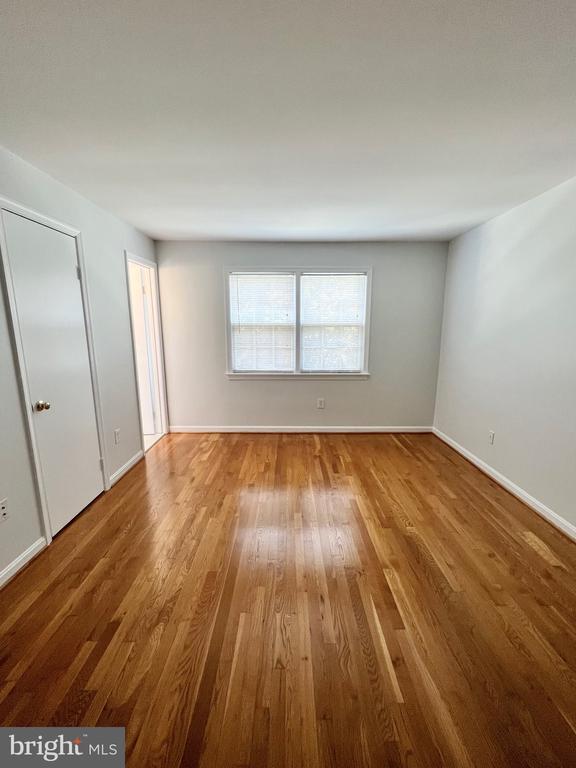 Building Photo - 1556 Bruton Ct