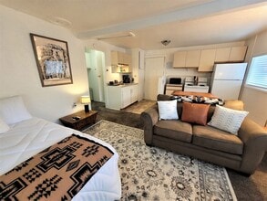 Building Photo - Walk & Bike Friendly! Great Economical Rental, West-side Studio, Fully Furnished Monthly Rental