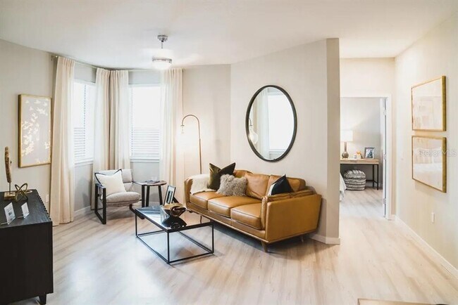 Building Photo - 503 Chatham Ave