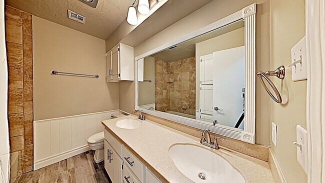 Building Photo - Beautiful 4 Bedroom 2 Bath in Edmond