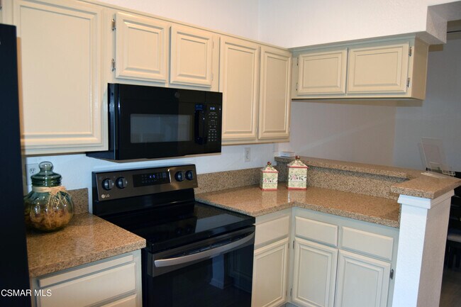 Building Photo - 668 Oak Run Trail