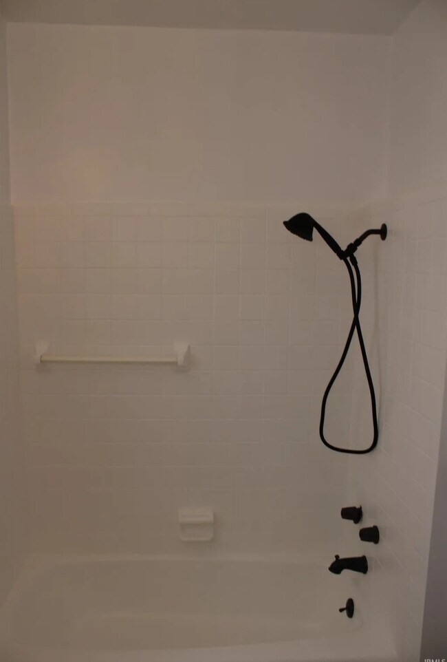 Building Photo - 1110 North St