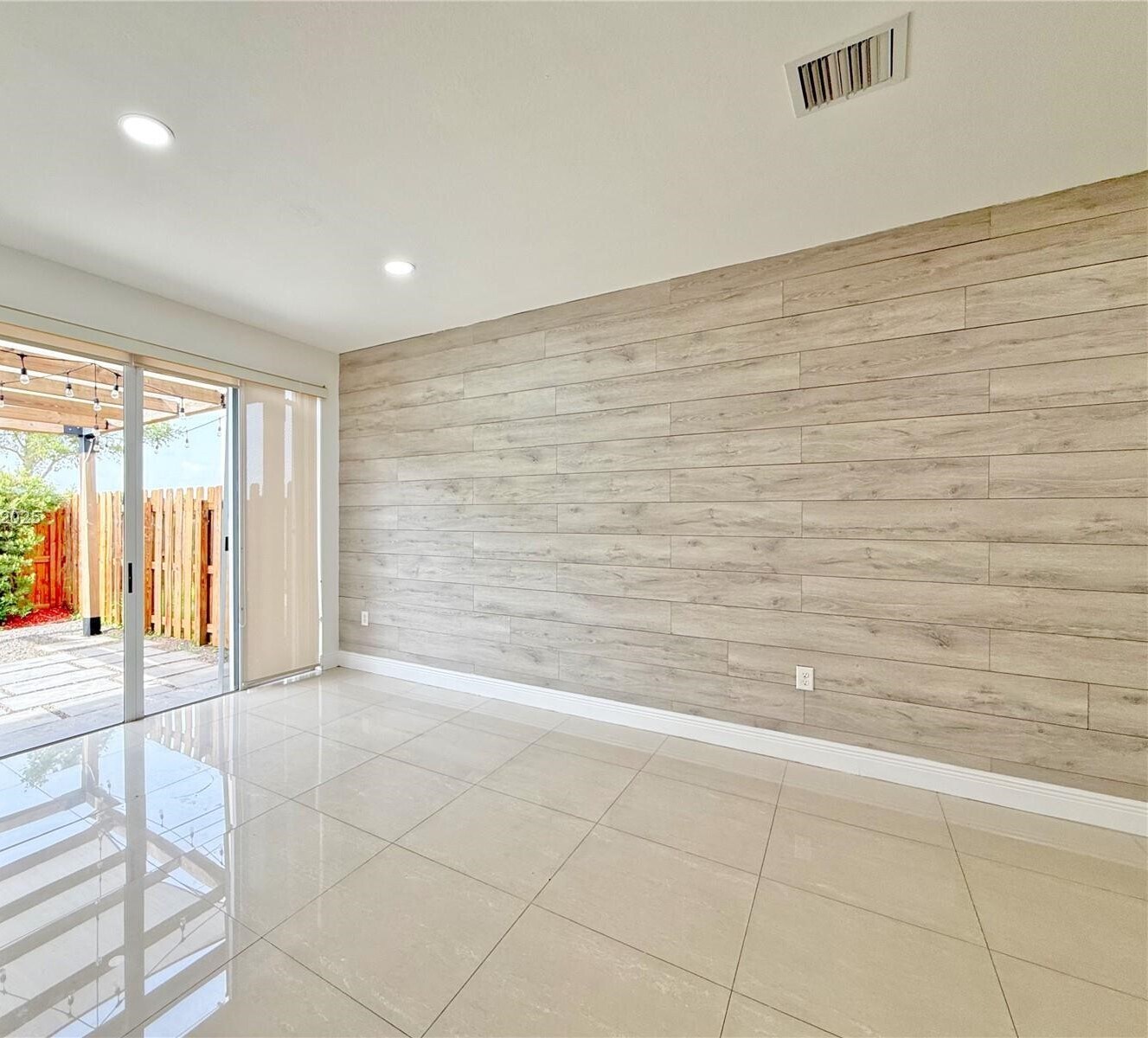 Building Photo - 16562 SW 71st Ter