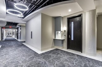 Building Photo - 2600 W 7th St