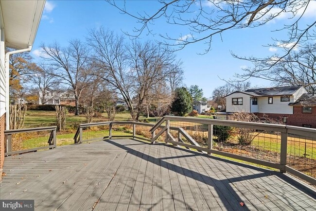 Building Photo - 7107 Tyndale St