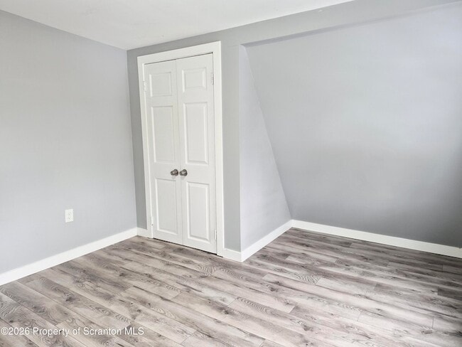 Building Photo - 124 Willow St