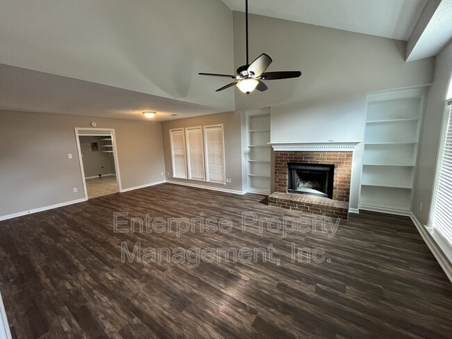 Building Photo - 4135 Tunbridge Pl