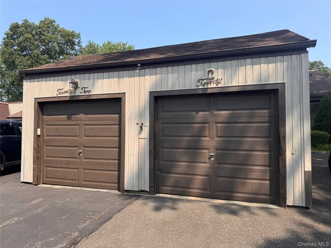 Building Photo - 20 Strathmore Gate Dr