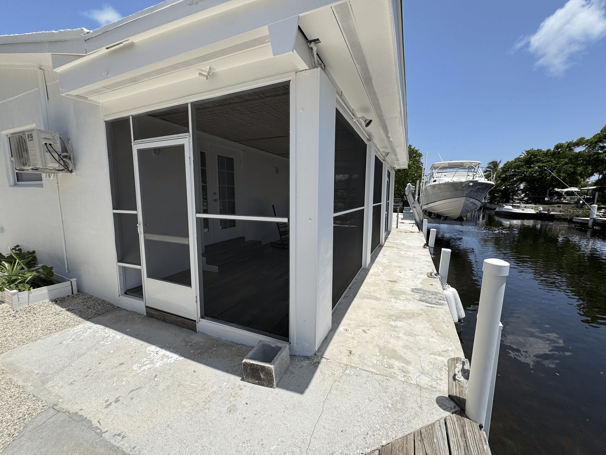 Building Photo - 119 Long Key Lake Dr