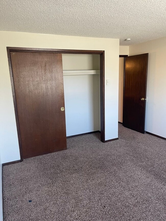Building Photo - 2 Bedroom Duplex in Spokane Valley **Avail...