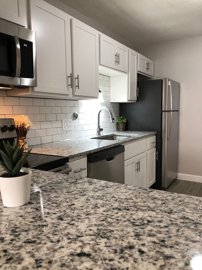 The New Haven Apartments 20402050 Yale Ave Maplewood MO 63143