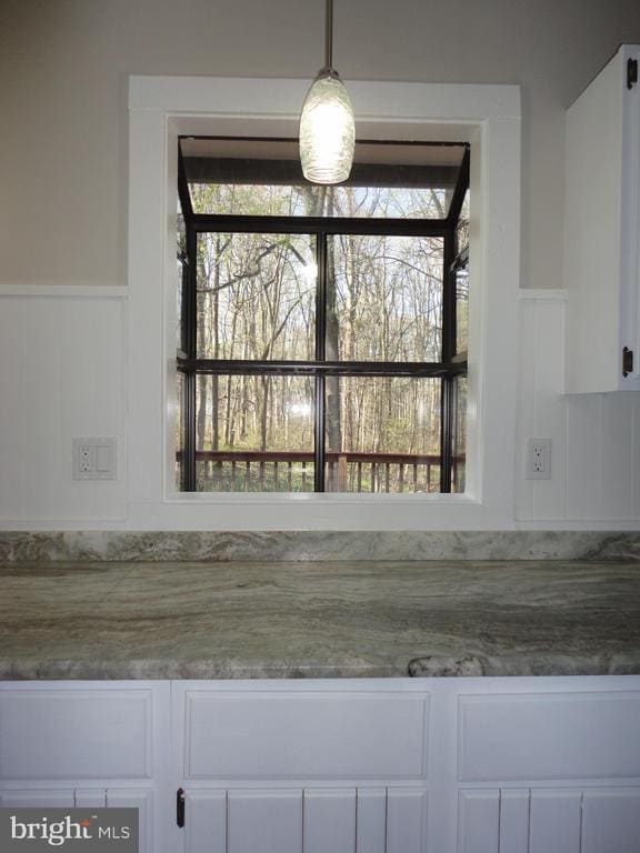 Building Photo - 814 Rustic Ln