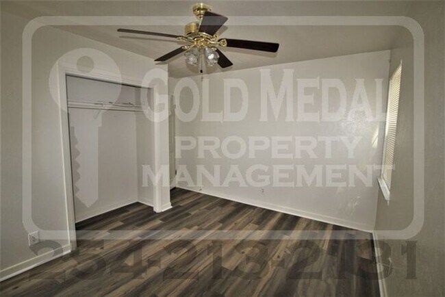 Building Photo - 1201 Santa Rosa Dr