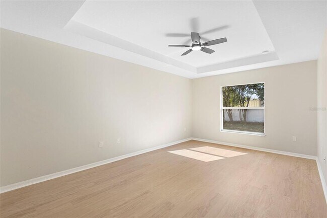 Building Photo - 1227 Tivoli Dr