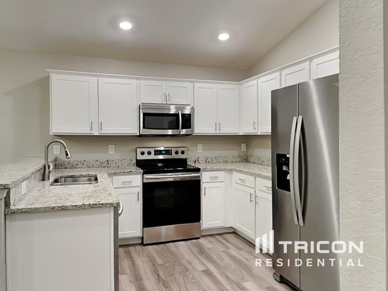 Building Photo - 988 Blue Tide Ln