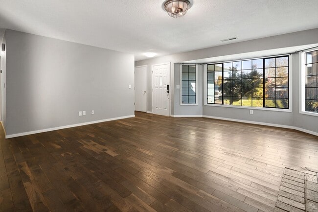 Building Photo - Ranch-Style 3 Bed / 2 Bath Single-Level Home in Hillsboro