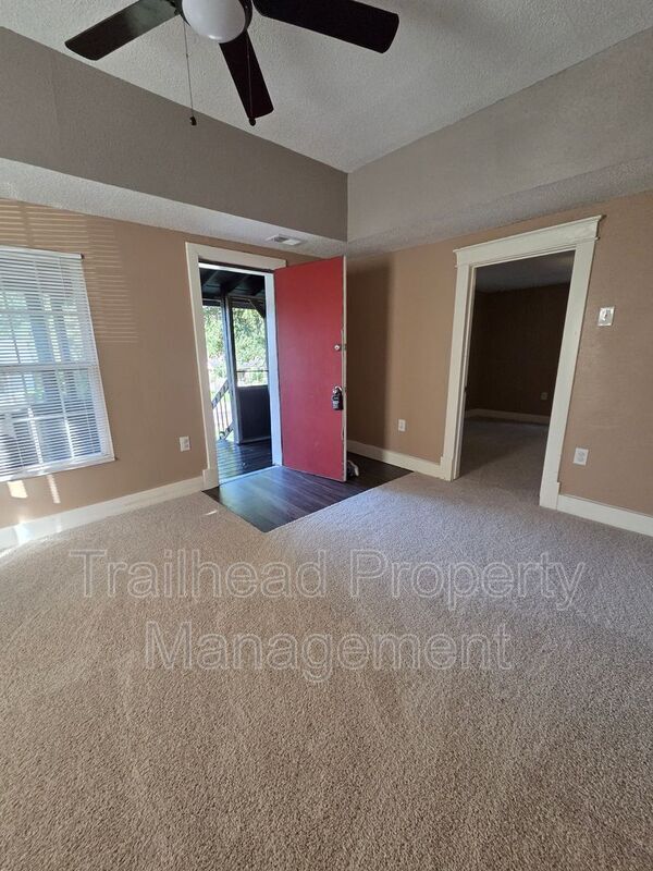 Building Photo - 507 3rd St
