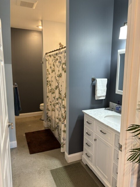 Bathroom - 80 Keltan Hts