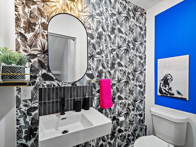 Building Photo - 25 N Rose Blvd