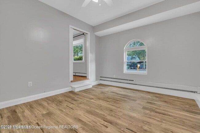 Building Photo - 2253 Llewellyn Pkwy