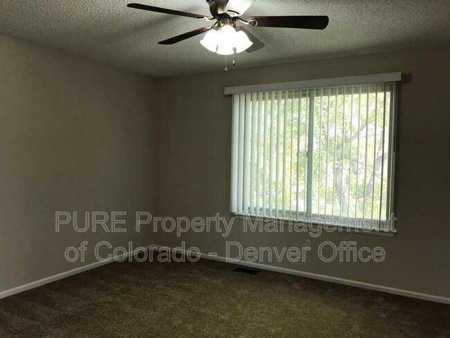 Building Photo - 9708 S Castle Ridge Cir