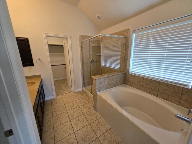 Building Photo - 26502 Green Heron Dr