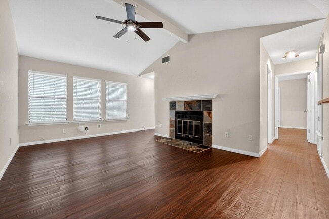 Building Photo - 12331 Limerick Ave