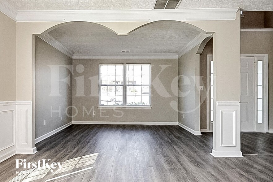 Building Photo - 180 Heaton Dr