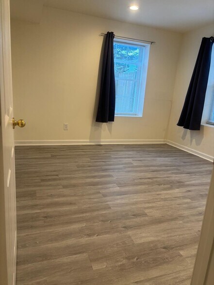 Building Photo - 19917 Knollcross Dr