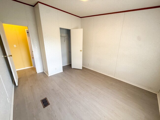 Building Photo - 4506 Legend Falls