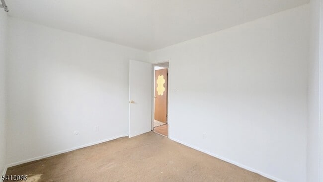 Building Photo - 619 Sussex St