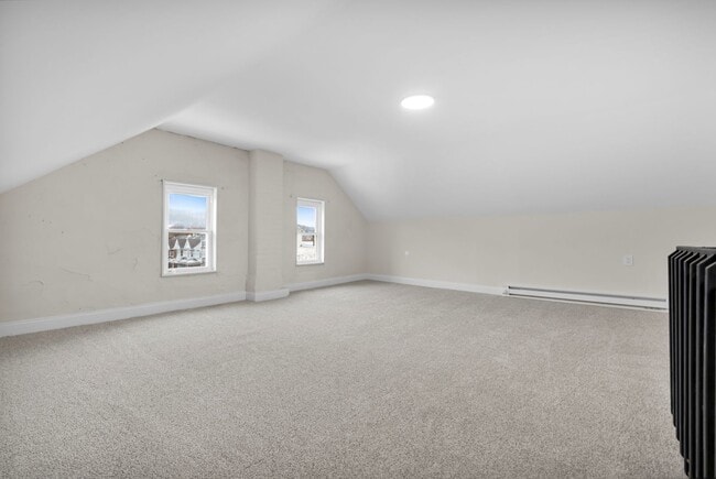 Building Photo - 109 N Sixth St