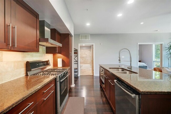 Building Photo - 1600 Barton Springs Rd