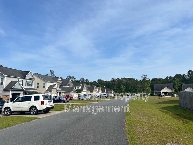 Building Photo - 153 Leeward Ln