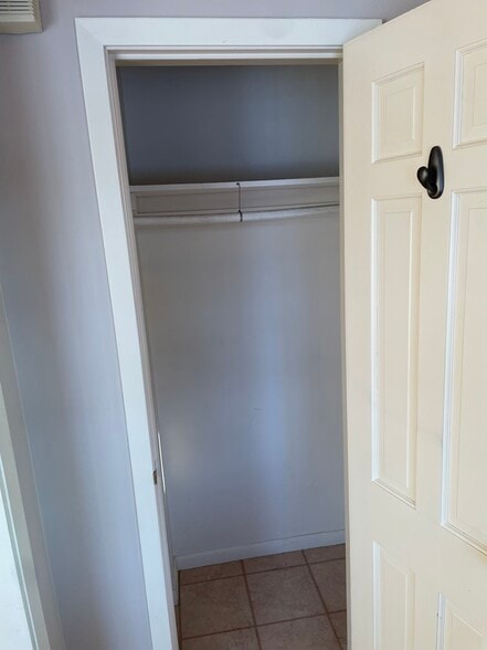 Building Photo - 6231 France Ave S