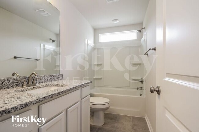 Building Photo - 477 Yoshino Cherry Dr