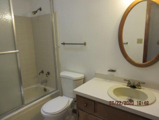 Building Photo - Charming 2 Bedroom in Fort Walton Beach!