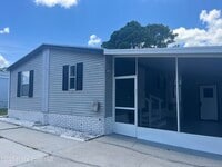 Building Photo - 1641 Ridge Dr